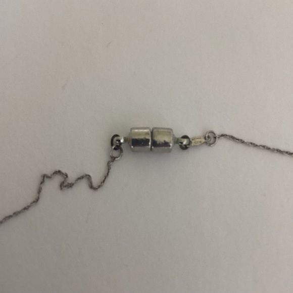 925 10K Silver Ribbon Infinity Heart Necklace Magnetic Closure - Picture 3 of 13